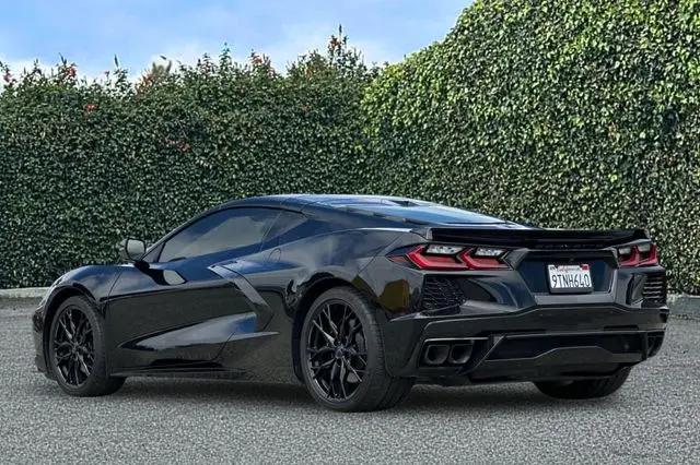 2025 Chevrolet Corvette Stingray RWD Coupe 2LT