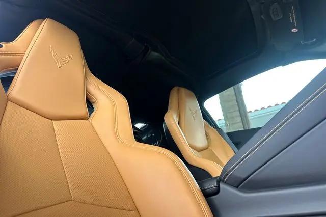 2025 Chevrolet Corvette Stingray RWD Coupe 2LT