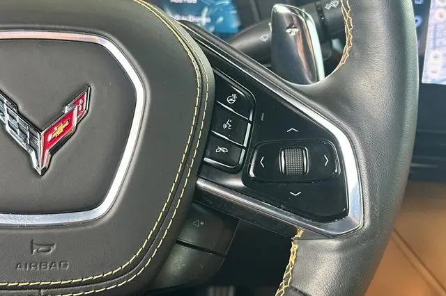 2025 Chevrolet Corvette Stingray RWD Coupe 2LT
