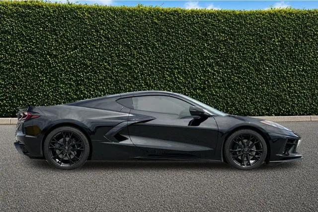 2025 Chevrolet Corvette Stingray RWD Coupe 2LT