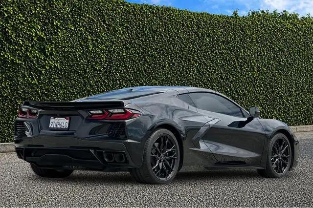 2025 Chevrolet Corvette Stingray RWD Coupe 2LT