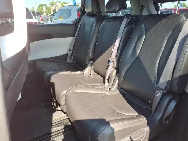 2024 Kia Carnival MPV EX
