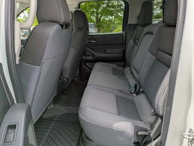 2026 Nissan Frontier Crew Cab SV 4x2