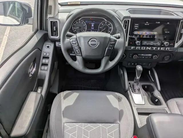 2026 Nissan Frontier Crew Cab SV 4x2