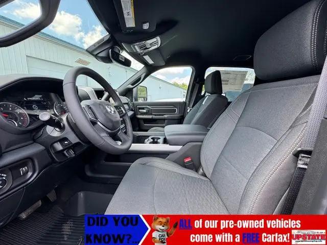 2026 Ram 3500 Big Horn Crew Cab 4x4 8' Box