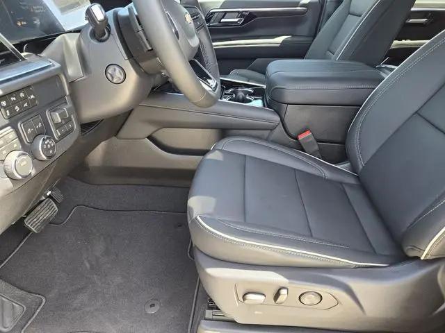 2026 Chevrolet Suburban Premier, 4WD