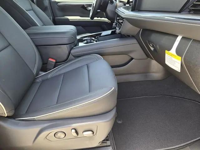 2026 Chevrolet Suburban Premier, 4WD