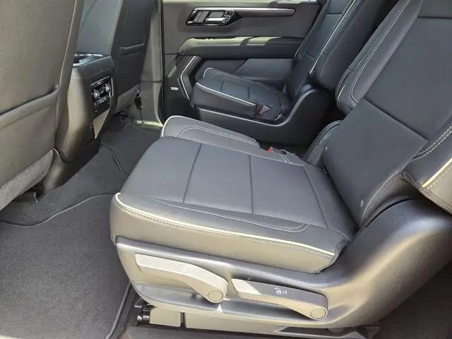 2026 Chevrolet Suburban Premier, 4WD