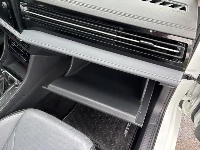 2025 Volkswagen Jetta 1.5T SEL