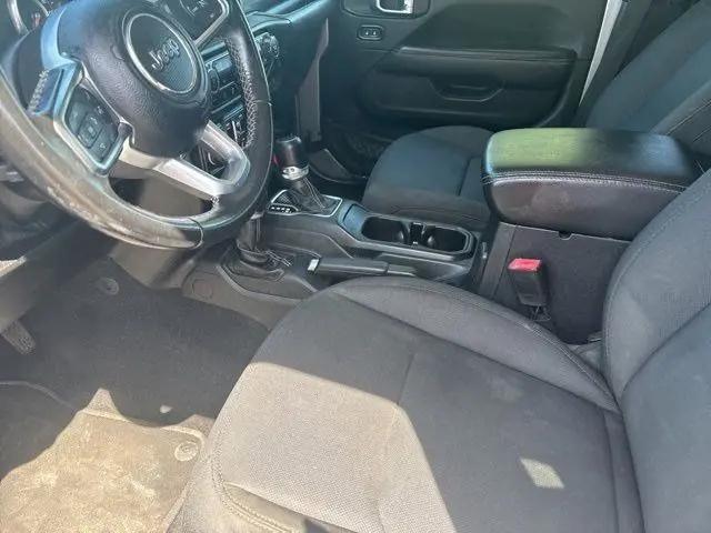 2020 Jeep Wrangler Sahara 4x4