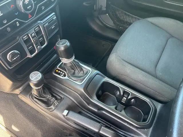 2020 Jeep Wrangler Sahara 4x4