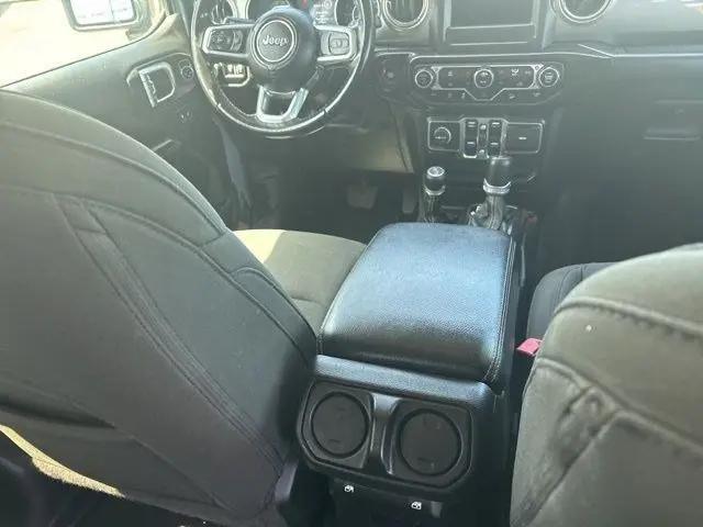 2020 Jeep Wrangler Sahara 4x4