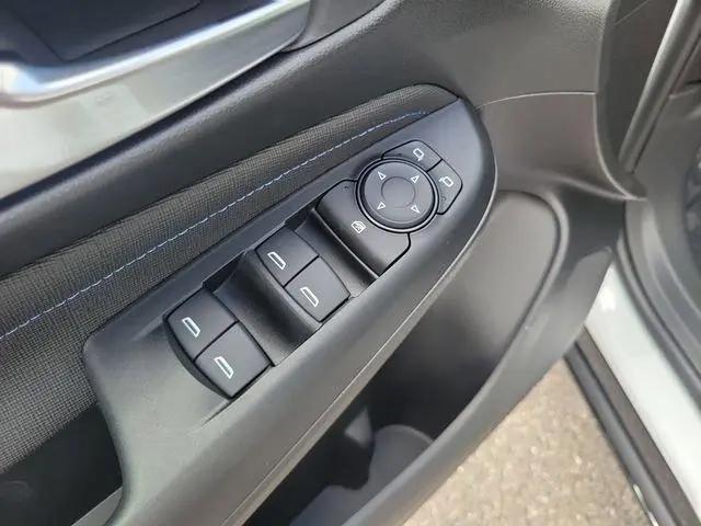 2026 Buick NV Sport Touring FWD