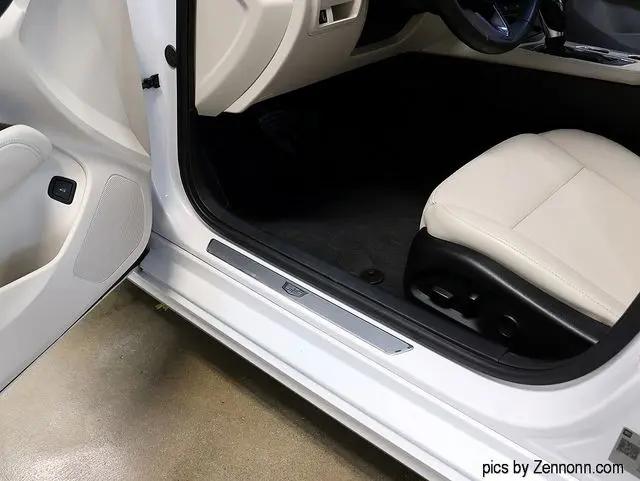 2023 Cadillac CT4 Premium Luxury