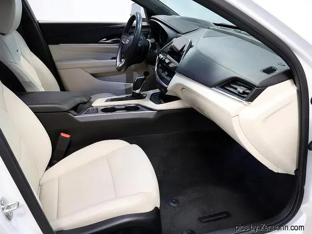 2023 Cadillac CT4 Premium Luxury