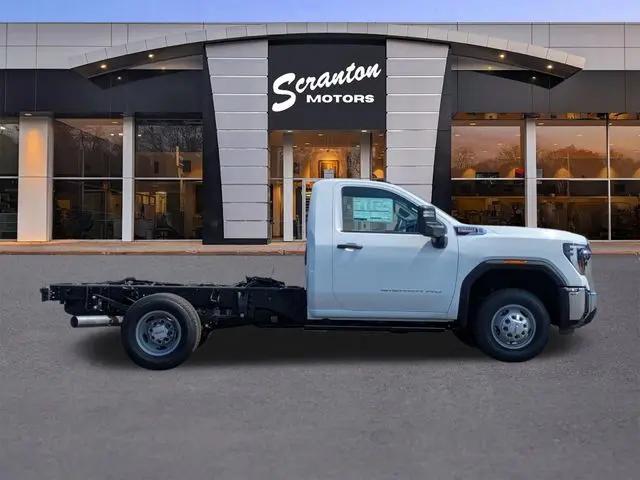 2026 GMC Sierra 3500HD Pro