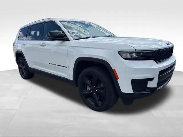 2023 Jeep Grand Cherokee L Altitude 4x4