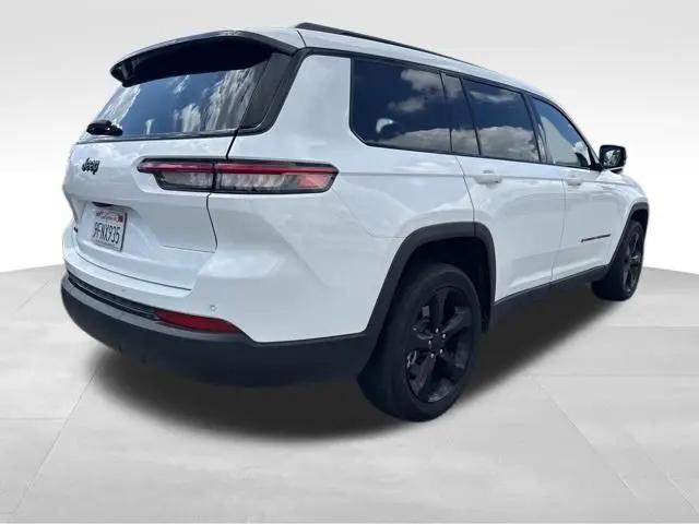 2023 Jeep Grand Cherokee L Altitude 4x4