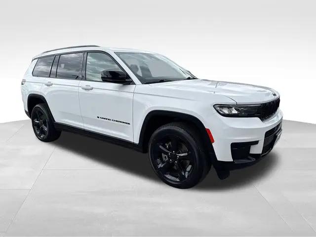 2023 Jeep Grand Cherokee L Altitude 4x4