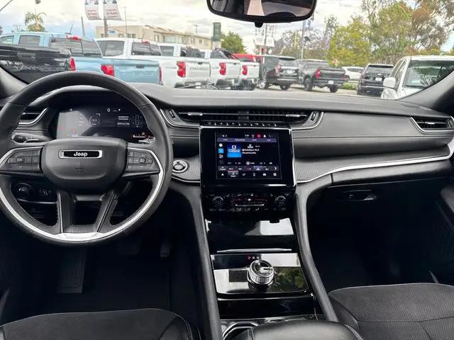 2023 Jeep Grand Cherokee L Altitude 4x4
