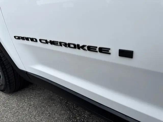 2023 Jeep Grand Cherokee L Altitude 4x4
