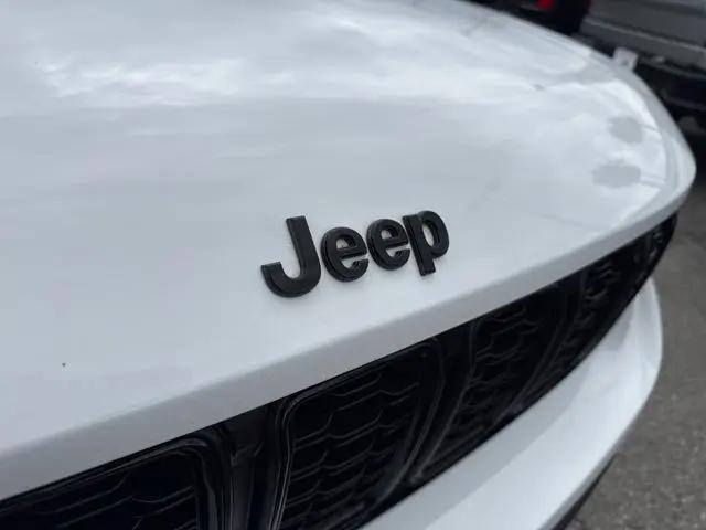 2023 Jeep Grand Cherokee L Altitude 4x4