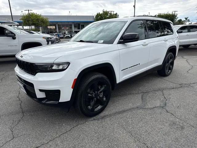 2023 Jeep Grand Cherokee L Altitude 4x4