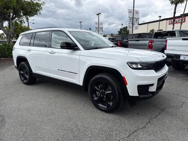 2023 Jeep Grand Cherokee L Altitude 4x4