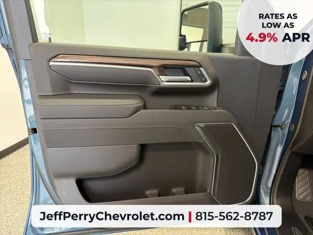 2026 Chevrolet Silverado 2500HD Crew Cab, Standard Bed, LT, 4WD
