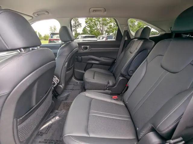 2022 Kia Sorento Hybrid EX