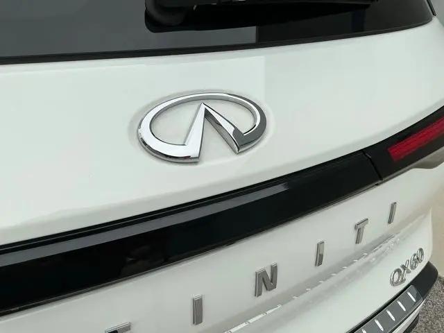 2024 INFINITI QX60 PURE