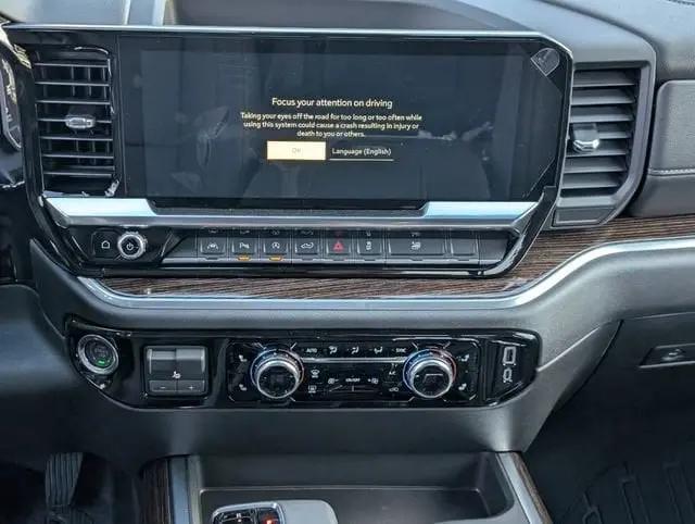 2026 GMC Sierra 1500 Crew Cab, Short Bed, Elevation, 4WD