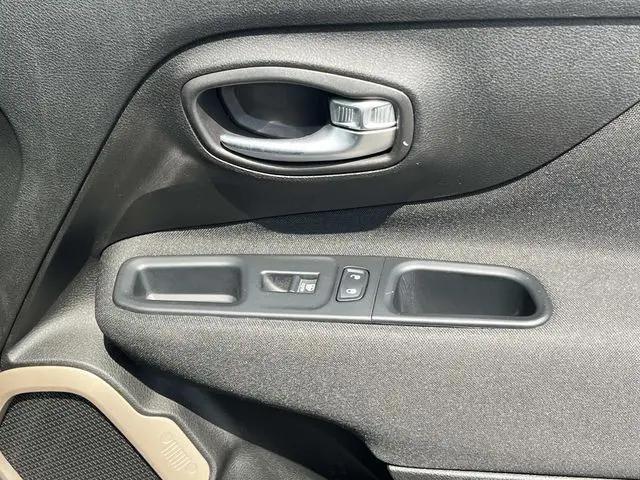 2017 Jeep Renegade Sport FWD