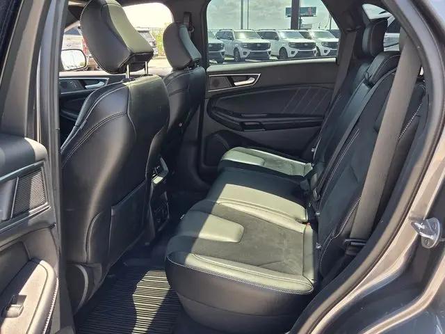 2022 Ford Edge ST