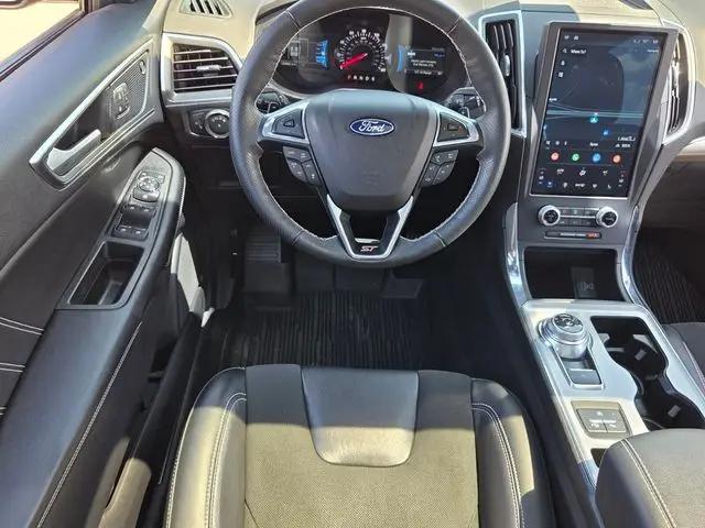 2022 Ford Edge ST