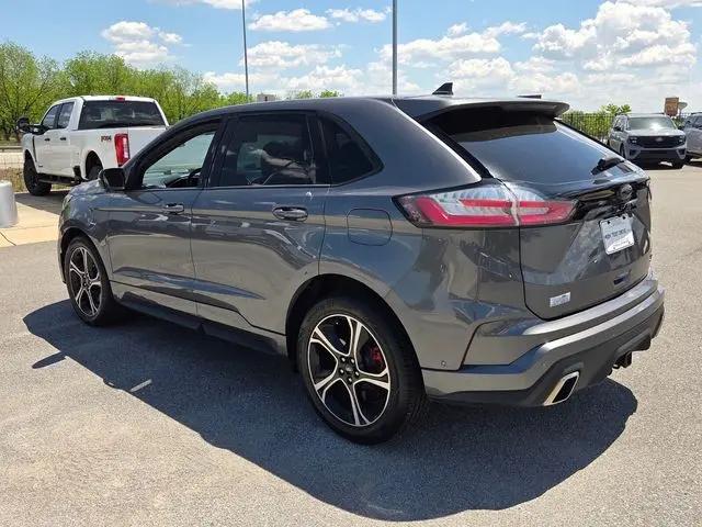 2022 Ford Edge ST