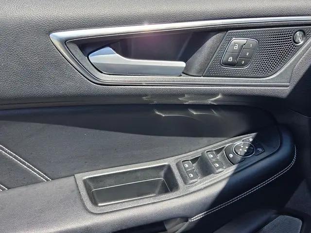 2022 Ford Edge ST