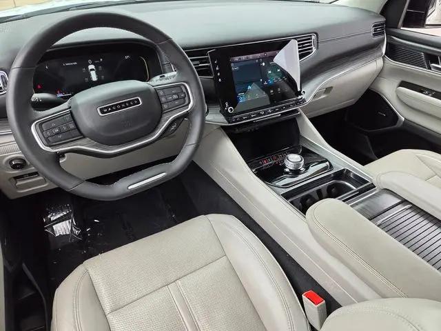 2024 Jeep Wagoneer Series II 4x2