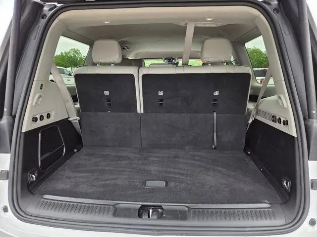 2024 Jeep Wagoneer Series II 4x2