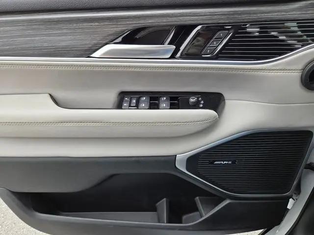 2024 Jeep Wagoneer Series II 4x2