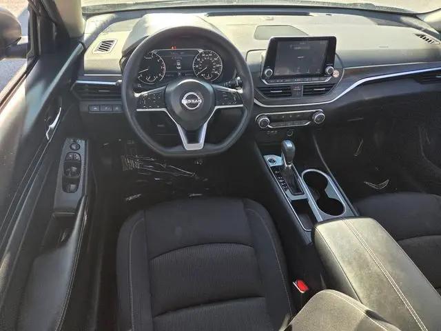 2024 Nissan Altima SV FWD