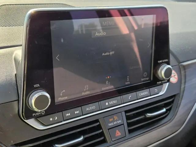 2024 Nissan Altima SV FWD