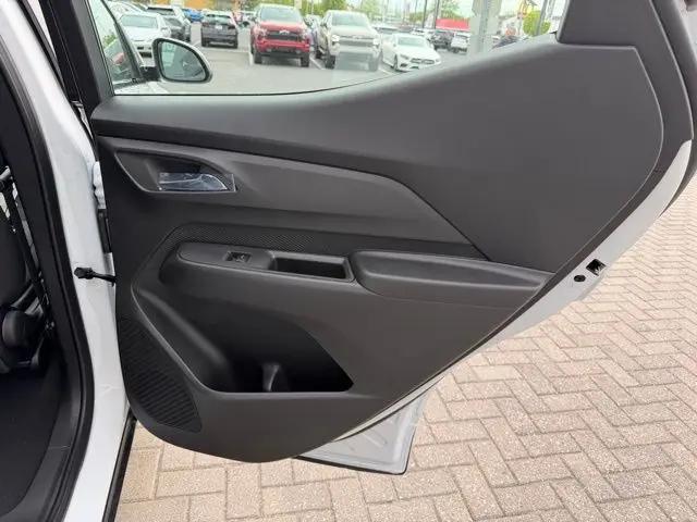 2027 Chevrolet Bolt LT FWD