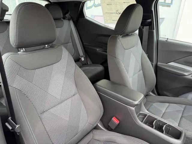 2027 Chevrolet Bolt LT FWD