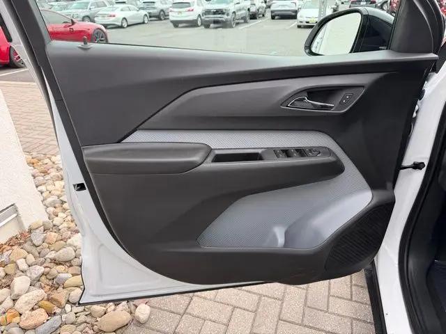 2027 Chevrolet Bolt LT FWD