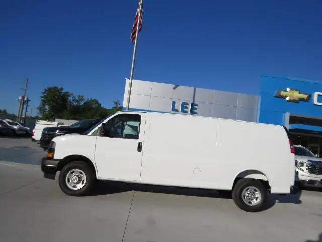 2026 Chevrolet Express Cargo Van 2500 Extended Wheelbase, WT, RWD