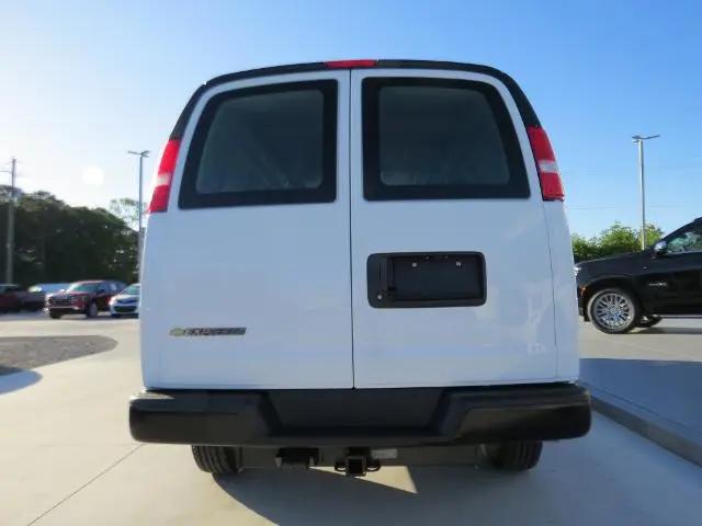 2026 Chevrolet Express Cargo Van 2500 Extended Wheelbase, WT, RWD