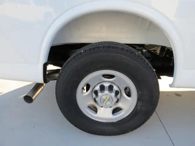 2026 Chevrolet Express Cargo Van 2500 Extended Wheelbase, WT, RWD