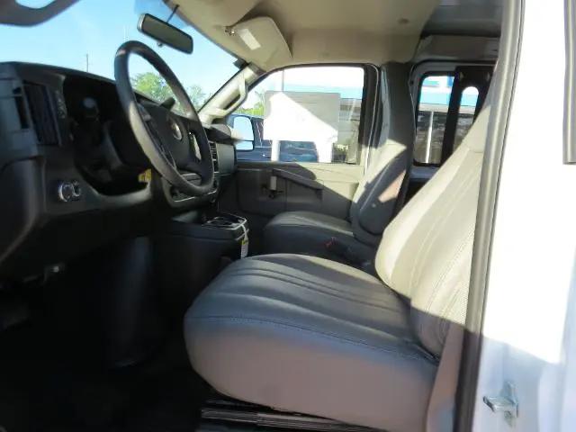 2026 Chevrolet Express Cargo Van 2500 Extended Wheelbase, WT, RWD