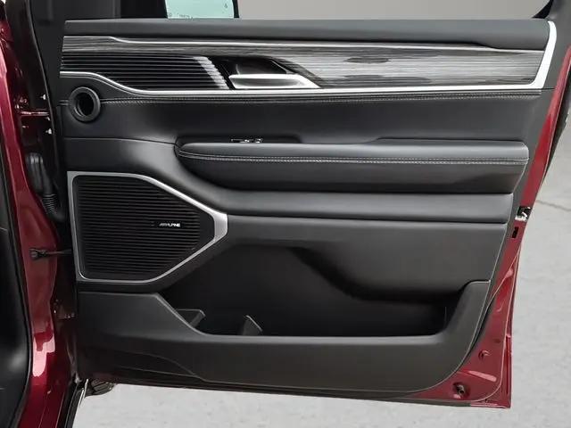 2022 Jeep Wagoneer Series III 4x2